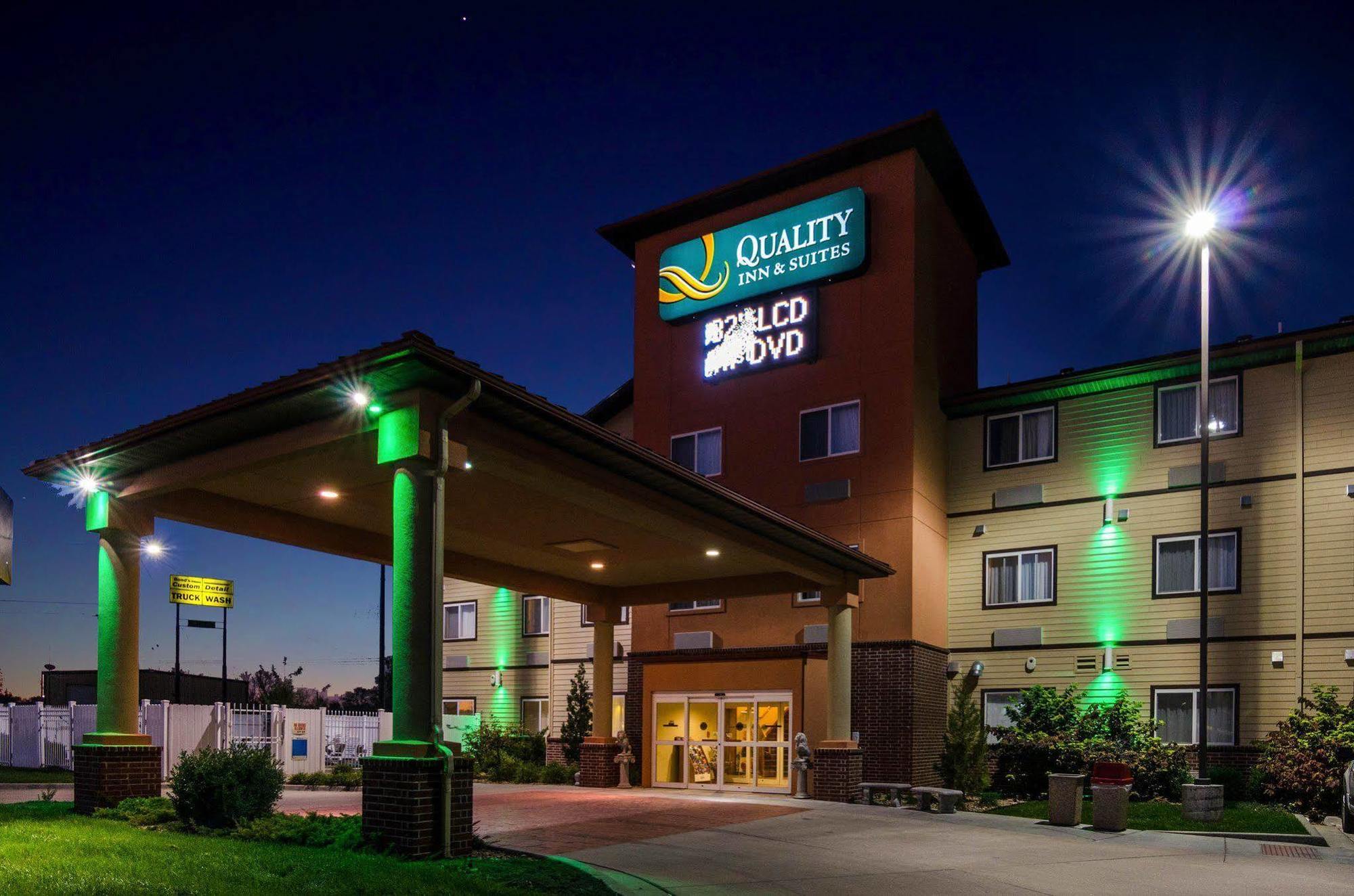 Quality Inn & Suites พาร์กซิตี้ ภายนอก รูปภาพ